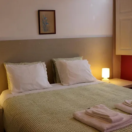 בית נופש Casa De Encosturas קאבקסיירס דה באסטו