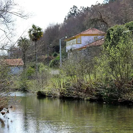 Casa De Encosturas בית נופש קאבקסיירס דה באסטו