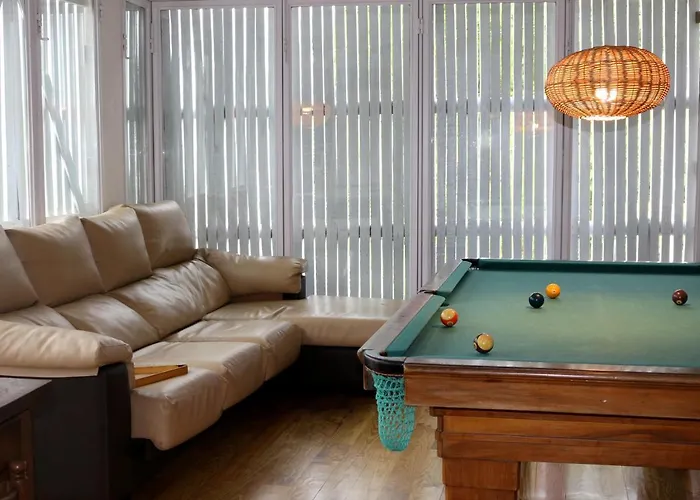 Casa De Encosturas *